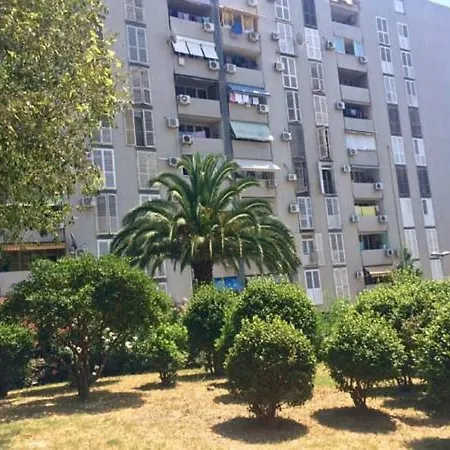Lu Charming Studio * Split